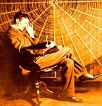 Nikola Tesla razmislja